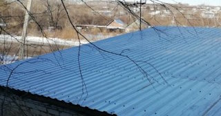 Демонтаж поликарбоната с крыши в Саянске - услуги по доступной цене от 620 рублей